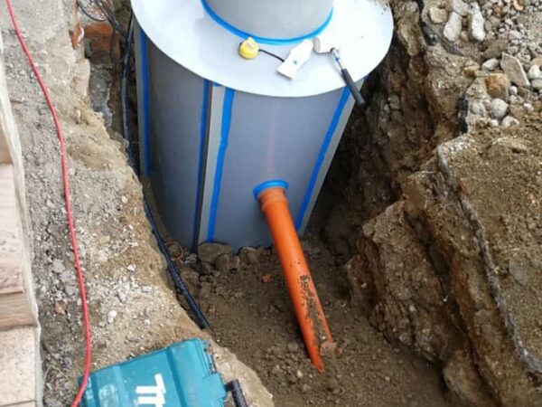Osadenie vodomernej šachty za najlepšiu cenu Vodomerná šachta s vodomernou zostavou