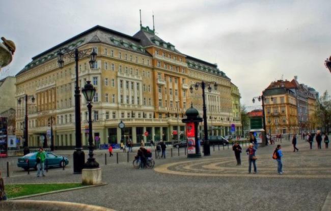 Krtkovanie Staré Mesto - Čistenie odpadov v Bratislave Starom Meste - krtkovanie kanalizácie
