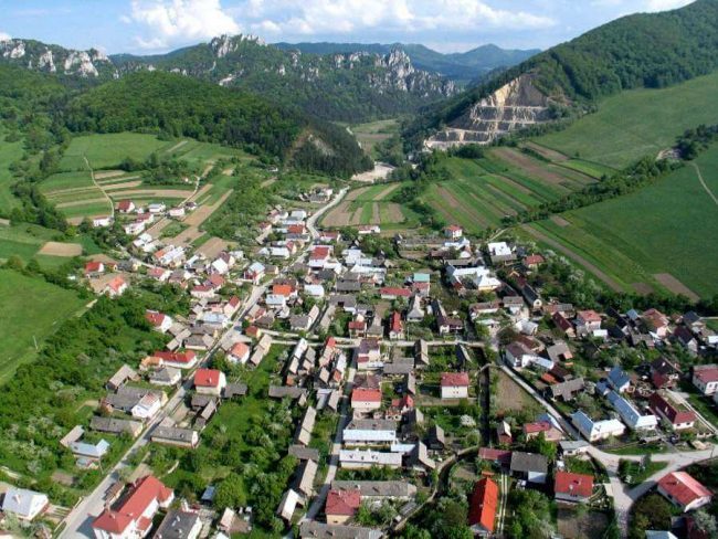 Krtkovanie Jabloňové - Čistenie odpadov v Jabloňovom - krtkovanie kanalizácie