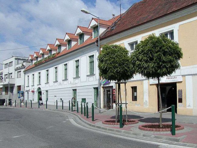 Krtkovanie Rača - Čistenie odpadov v Rači - krtkovanie kanalizácie